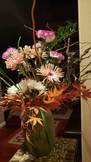 Japanese Maple Curly Willow Gerbera Carnation Italian Ruscus Willow Lily Grass Dried Moss covered Branch